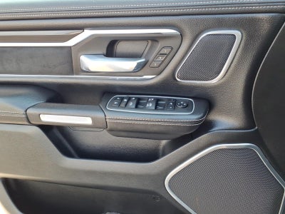 2022 RAM 1500 Laramie Crew Cab 4x4 5'7' Box