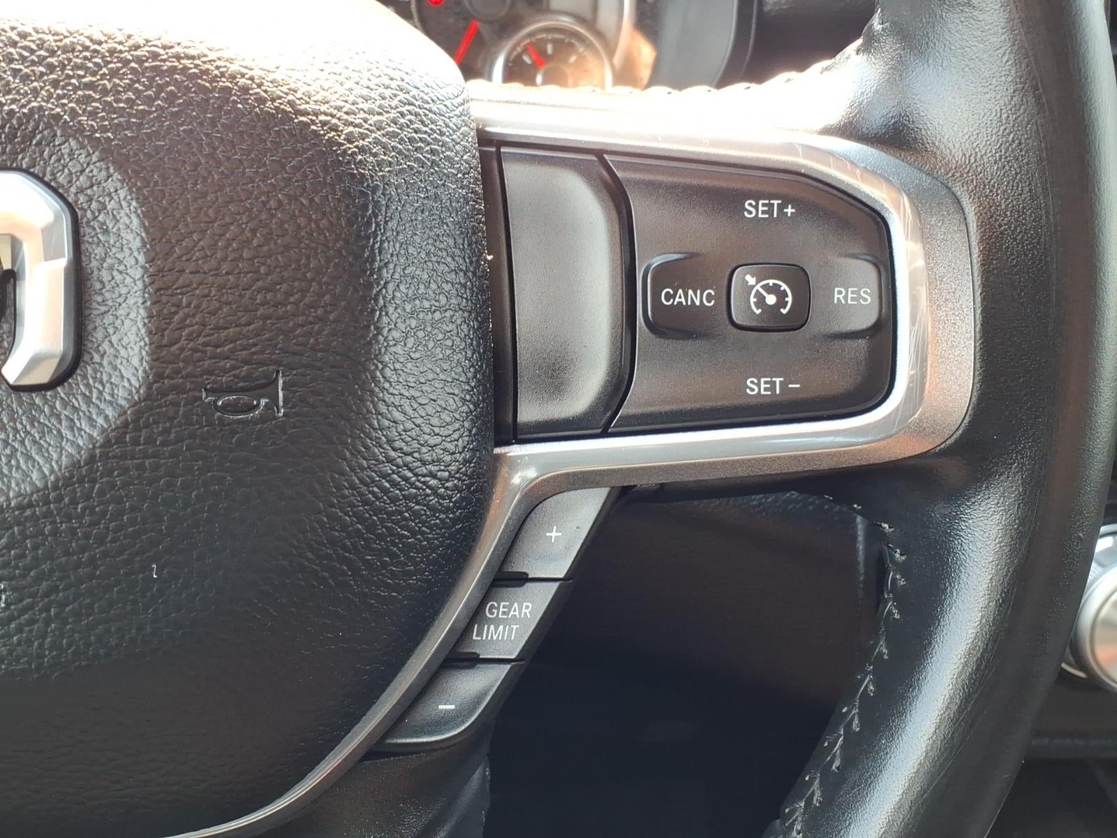 2022 RAM 1500 Laramie Crew Cab 4x4 5'7' Box