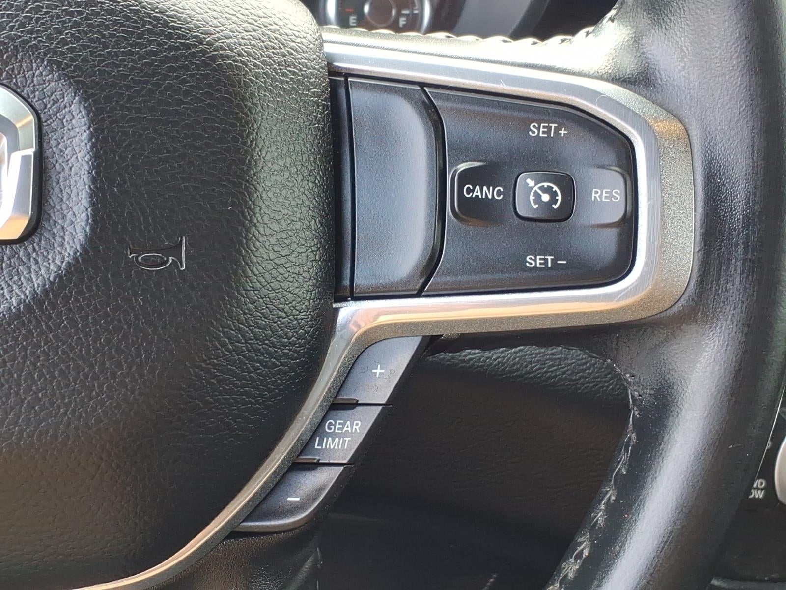 2023 RAM 1500 Laramie Crew Cab 4x4 5'7' Box