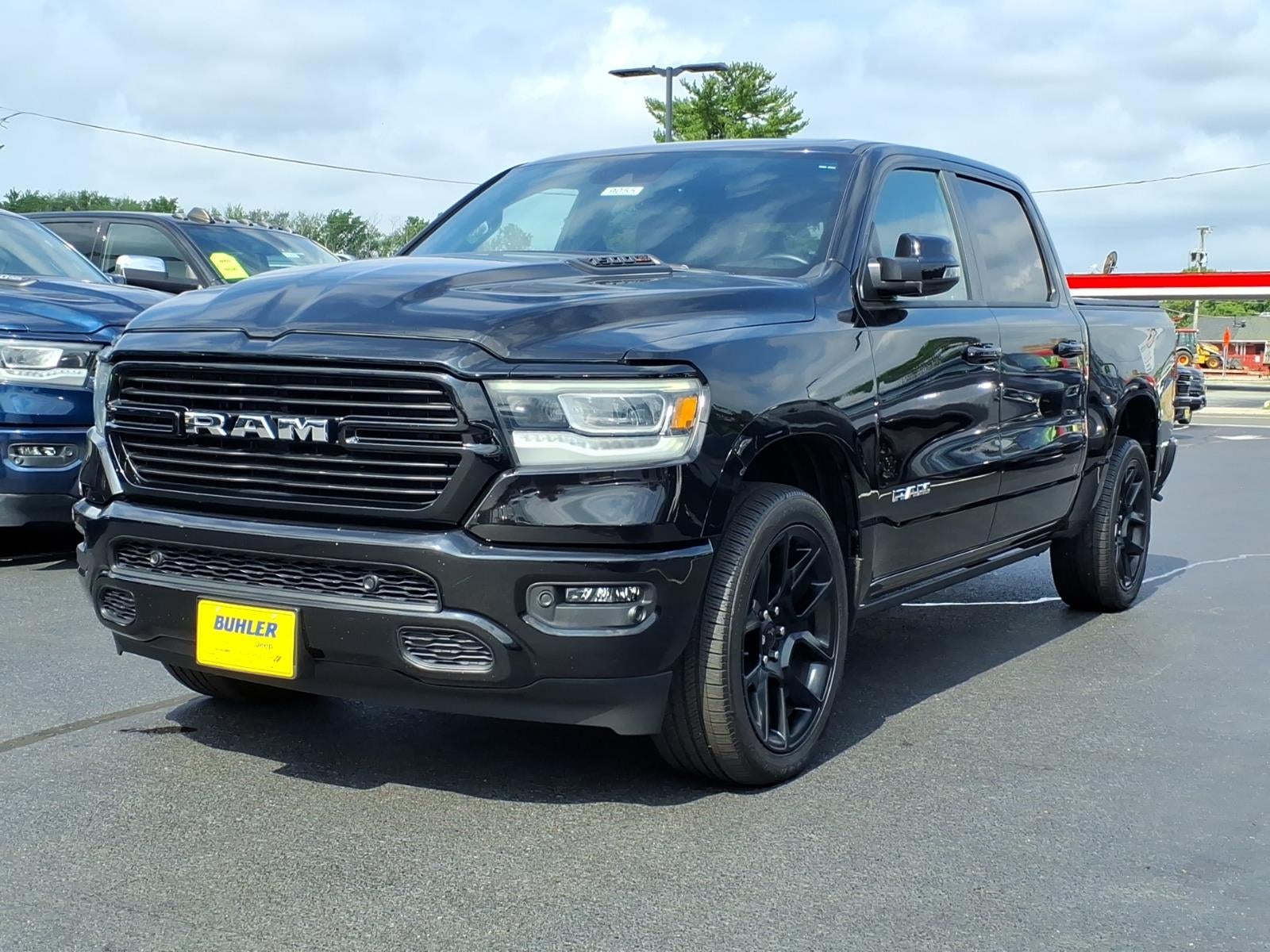 2023 RAM 1500 Laramie Crew Cab 4x4 5'7' Box