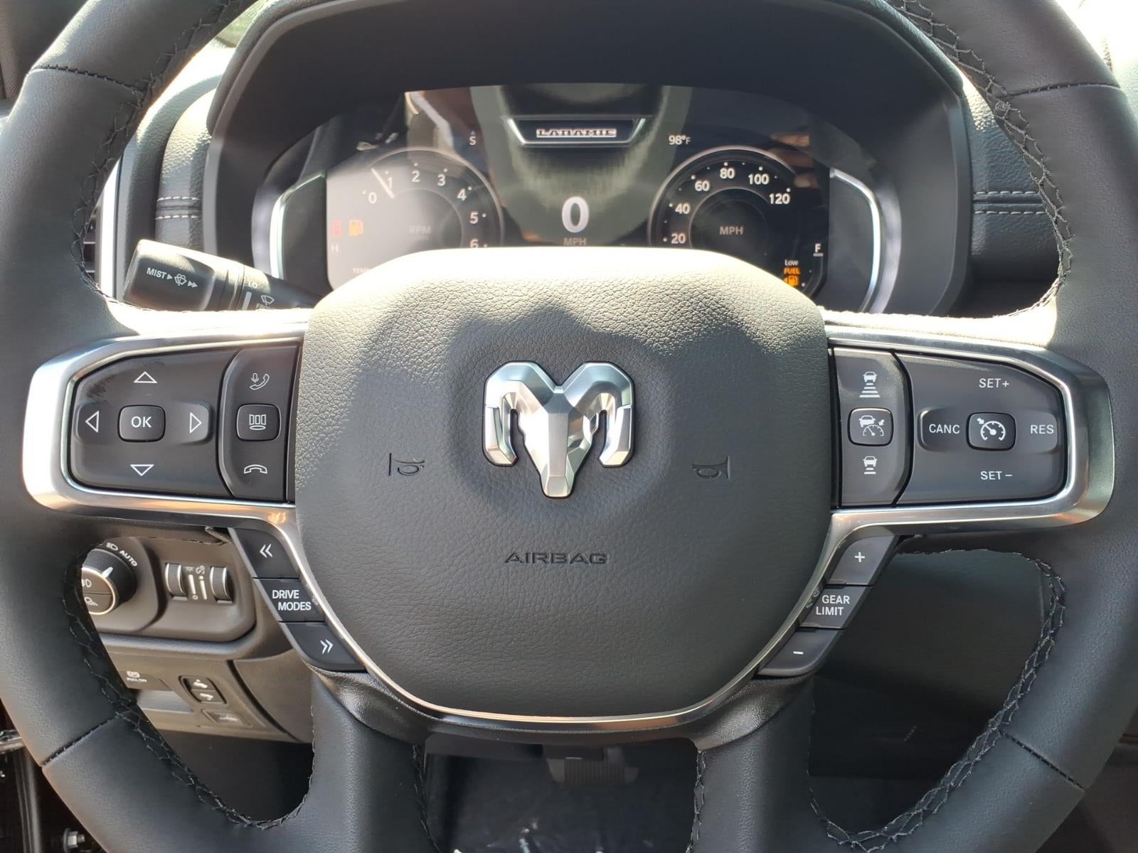 2027 RAM Ram 1500 RAM 1500 LARAMIE CREW CAB 4X4 5'7' BOX
