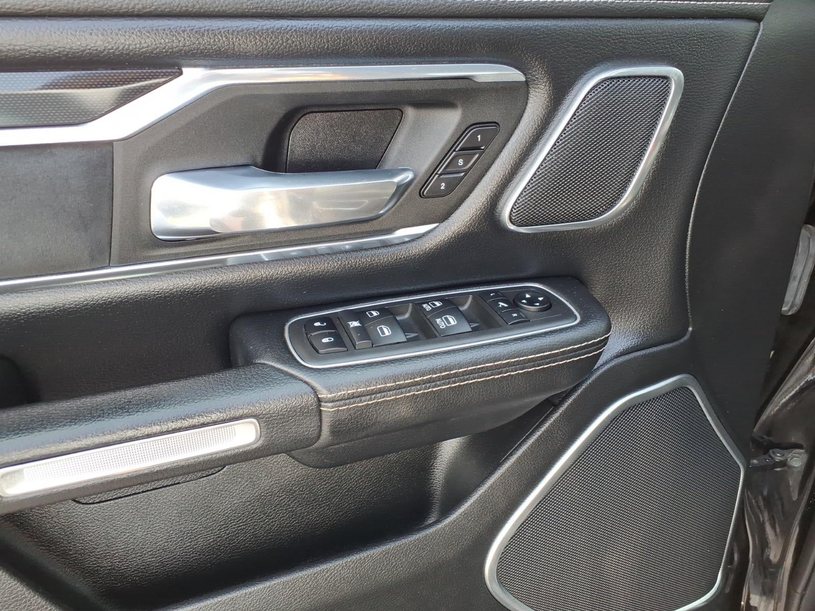 2021 RAM 1500 Laramie Crew Cab 4x4 5'7' Box