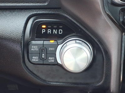 2020 RAM 1500 Laramie Crew Cab 4x4 5'7' Box