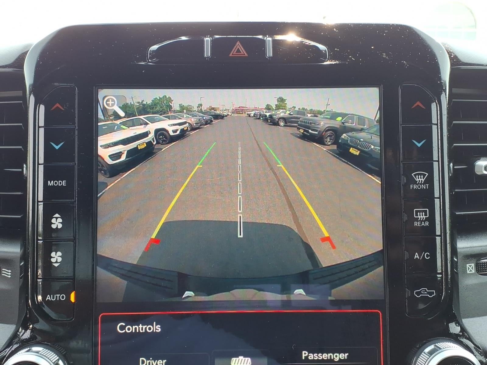 2020 RAM 1500 Laramie Crew Cab 4x4 5'7' Box