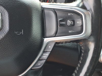 2020 RAM 1500 Laramie Crew Cab 4x4 5'7' Box