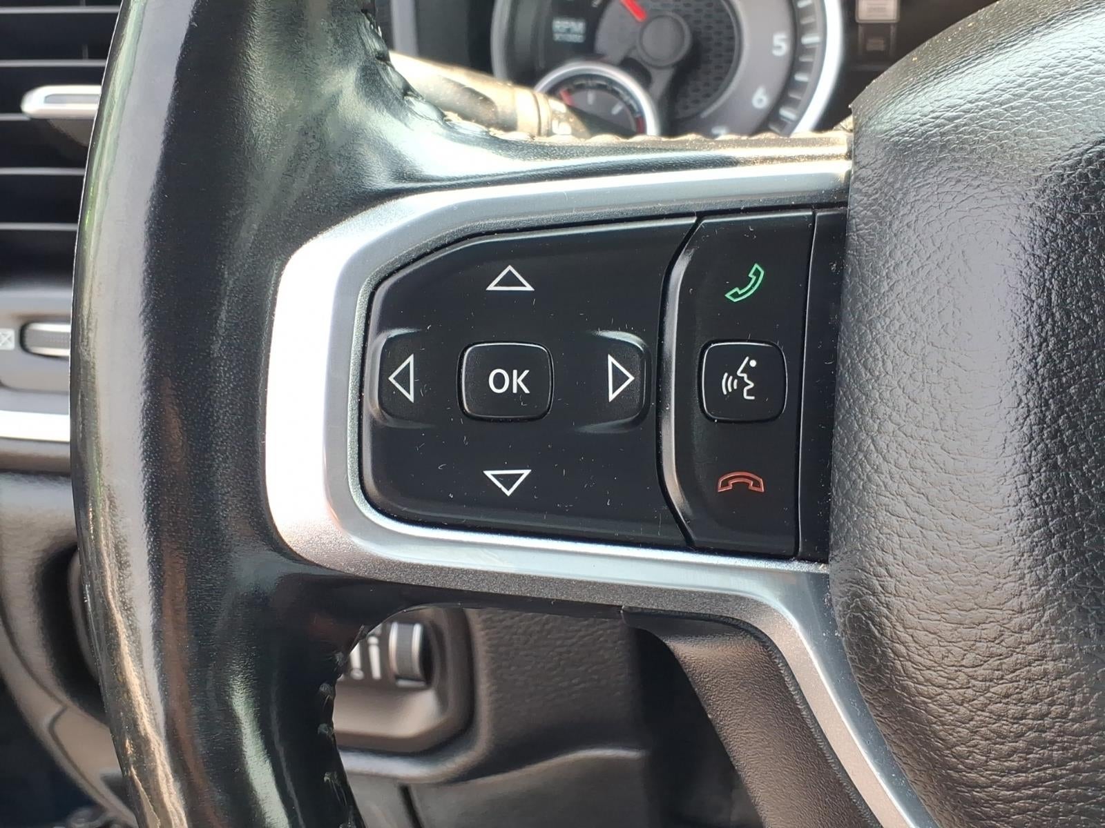 2020 RAM 1500 Laramie Crew Cab 4x4 5'7' Box