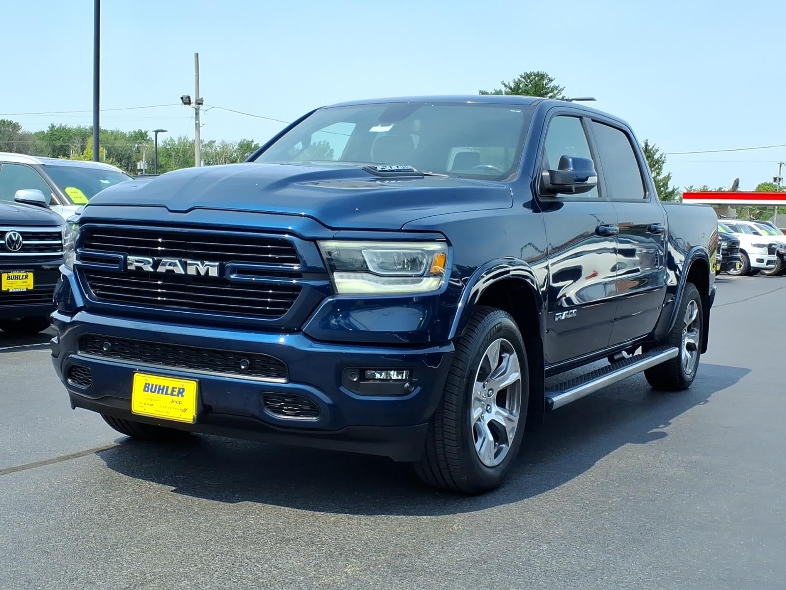 2020 RAM 1500 Laramie Crew Cab 4x4 5'7' Box