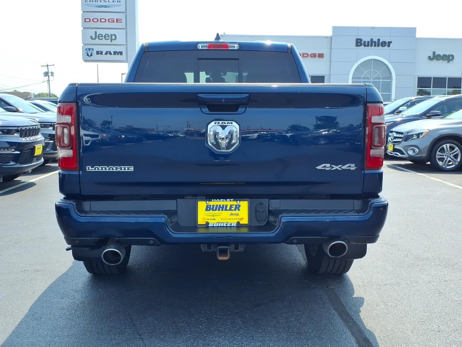 2020 RAM 1500 Laramie Crew Cab 4x4 5'7' Box