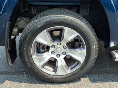 2020 RAM 1500 Laramie Crew Cab 4x4 5'7' Box