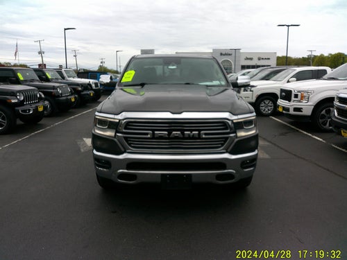 2022 RAM 1500 Laramie Crew Cab 4x4 5'7' Box