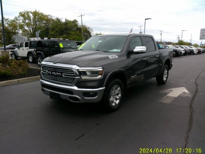 2022 RAM 1500 Laramie Crew Cab 4x4 5'7' Box