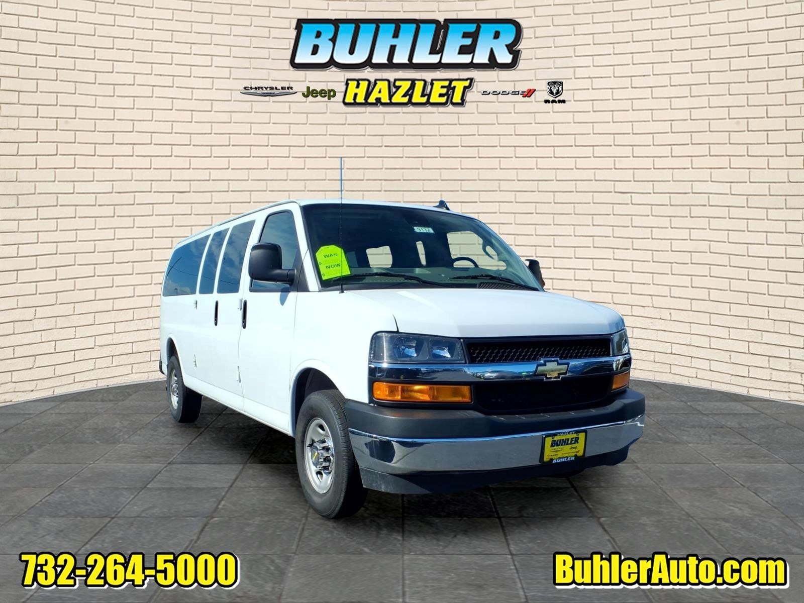 2025 Chevrolet Express Passenger LT