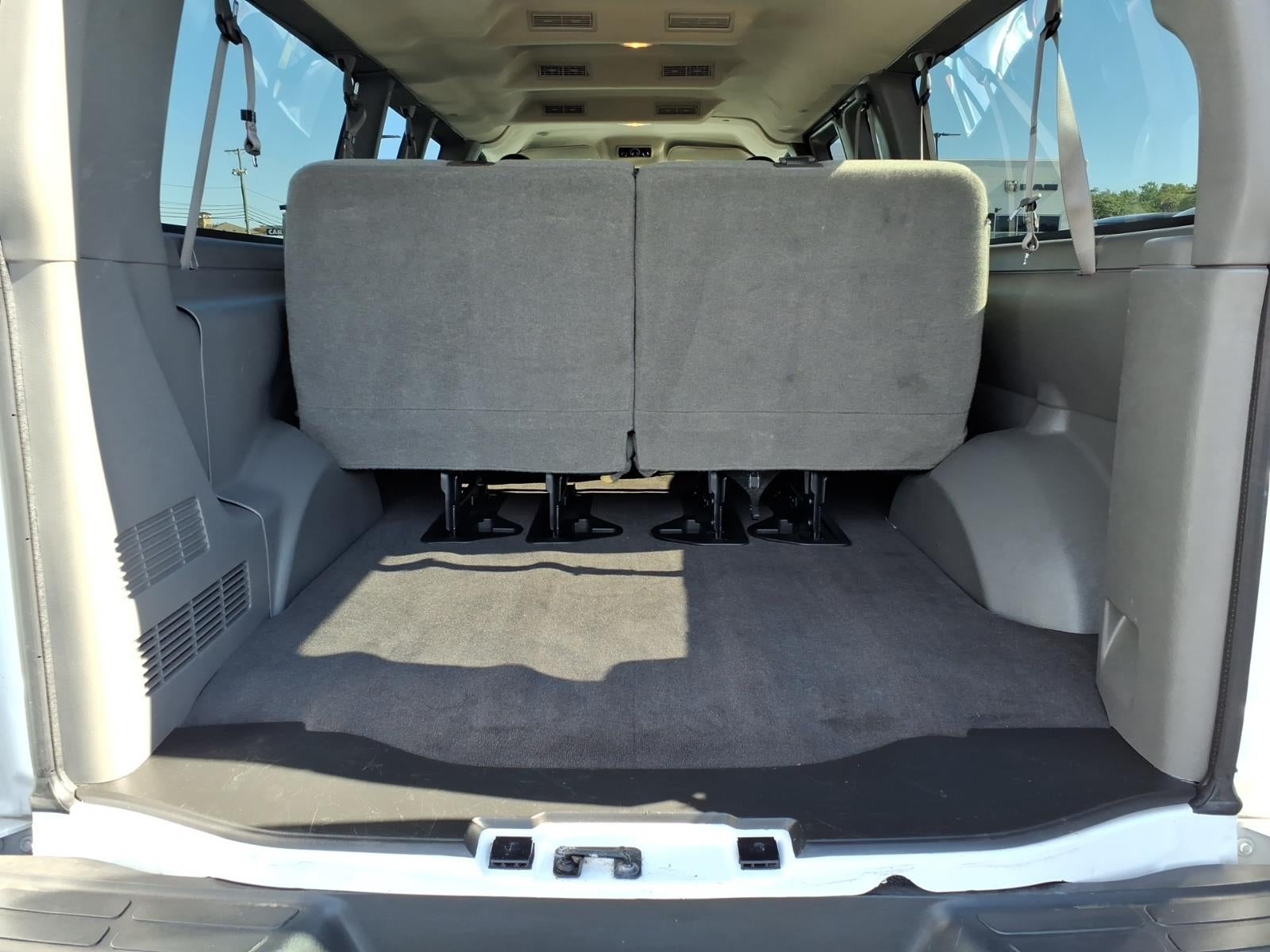 2025 Chevrolet Express Passenger RWD 3500 Extended Wheelbase LT