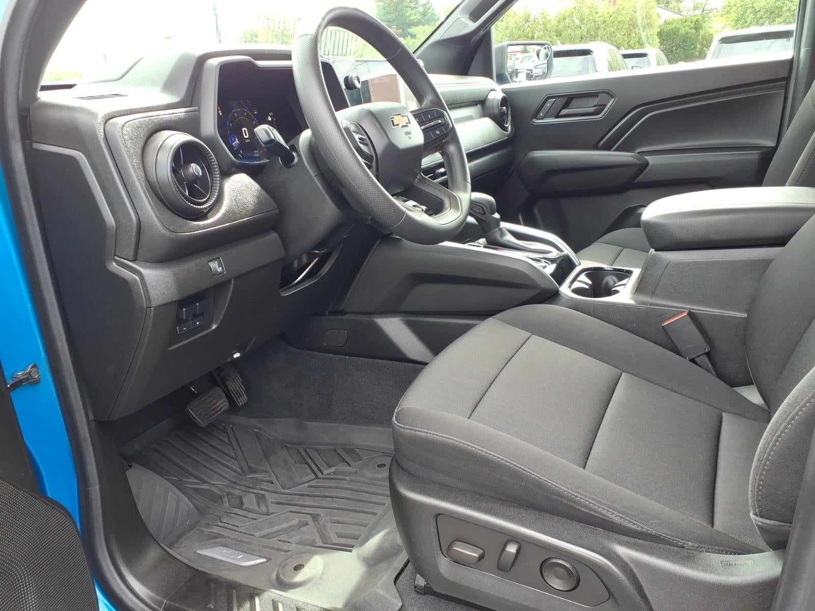 2023 Chevrolet Colorado 4WD Crew Cab Short Box WT