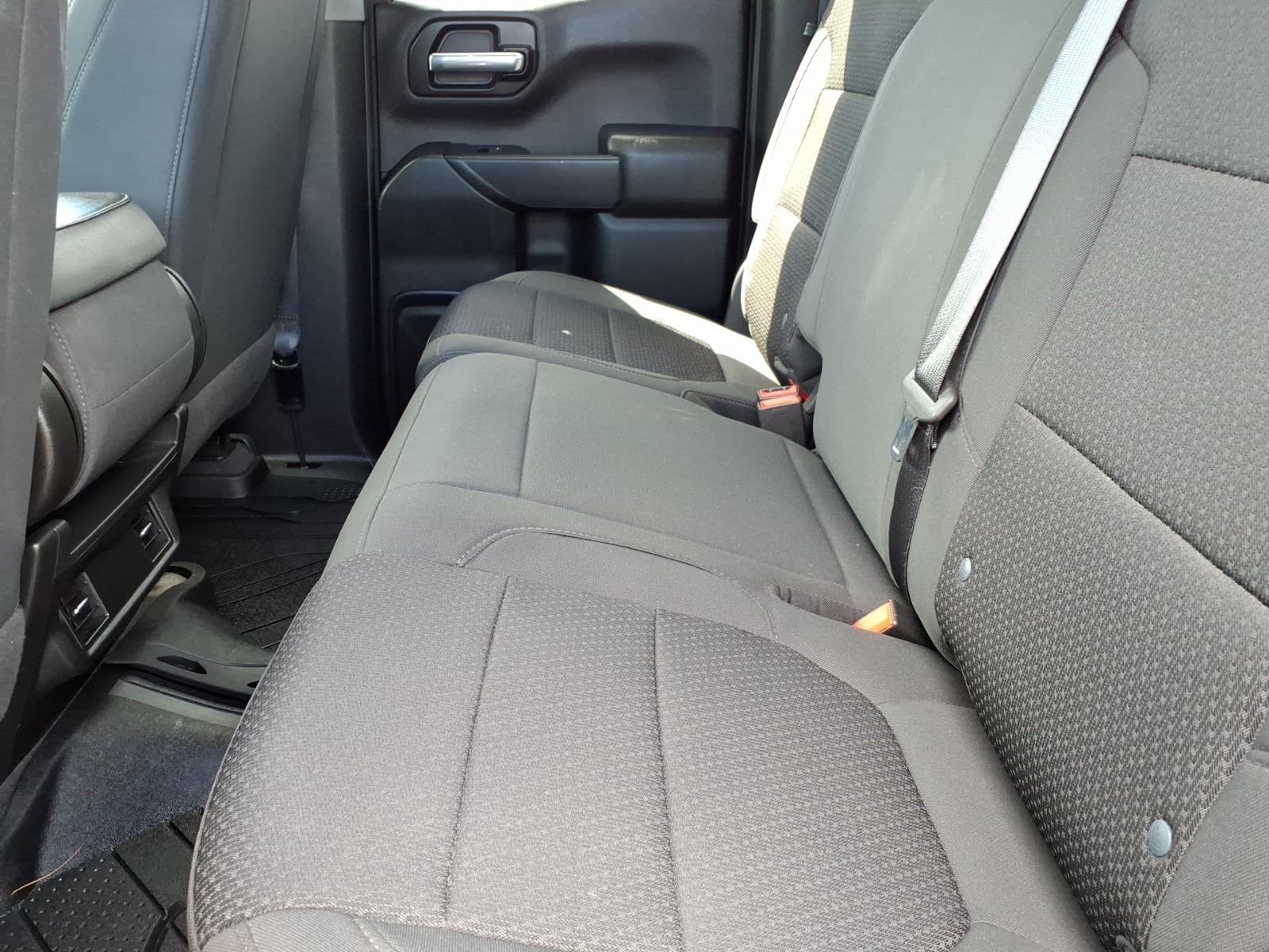 2021 Chevrolet Silverado 1500 4WD Double Cab Standard Bed Custom