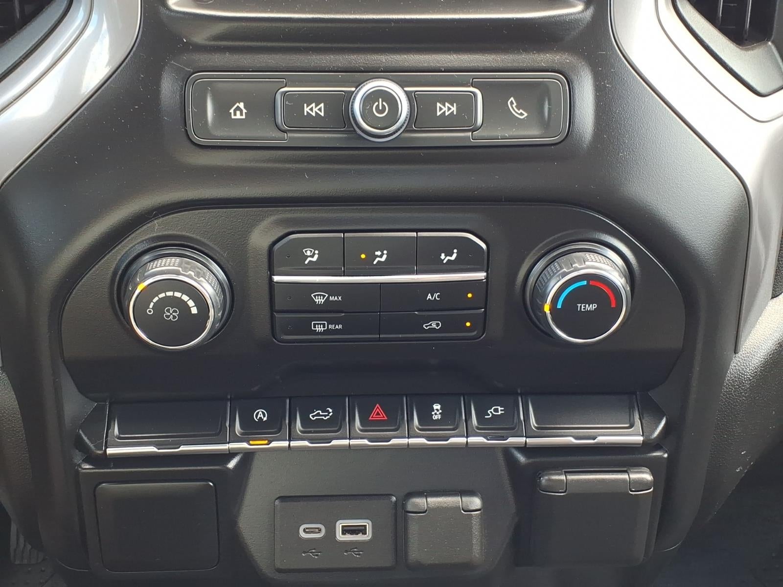 2021 Chevrolet Silverado 1500 4WD Double Cab Standard Bed Custom