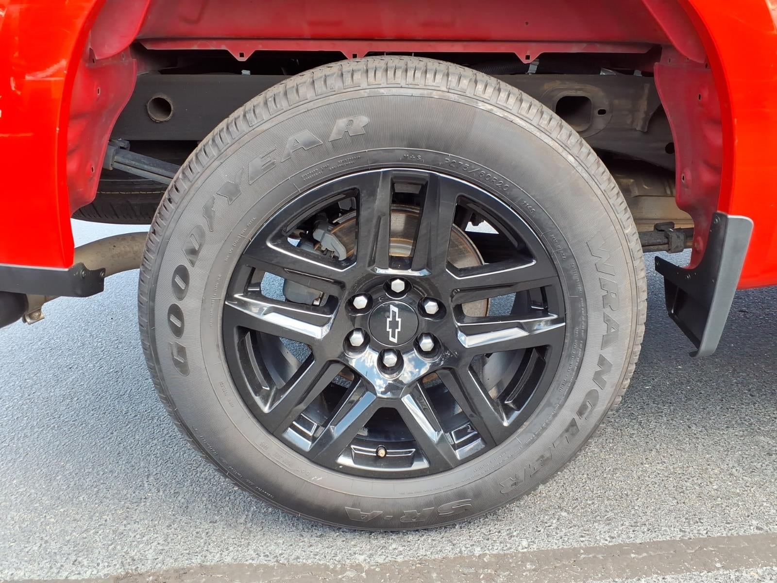 2021 Chevrolet Silverado 1500 4WD Double Cab Standard Bed Custom