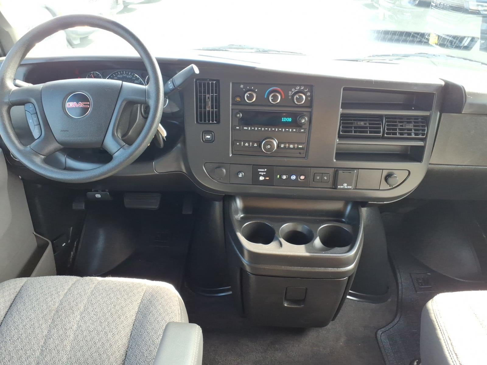 2026 GMC Savana Passenger 3500 Extended Wheelbase, LT, RWD