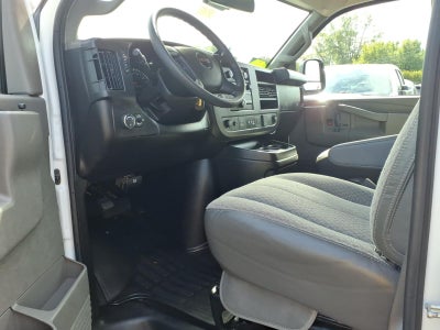 2026 GMC Savana Passenger 3500 Extended Wheelbase, LT, RWD