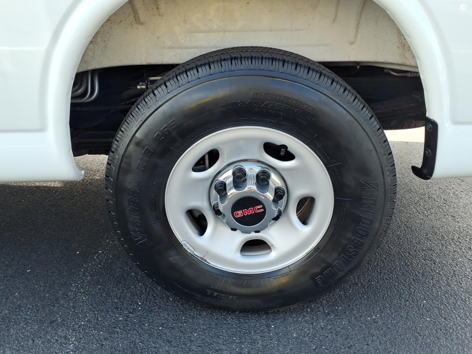 2026 GMC Savana Passenger 3500 Extended Wheelbase, LT, RWD