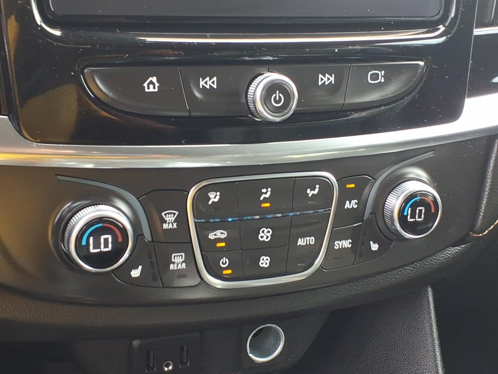 2021 Chevrolet Traverse AWD LT Cloth