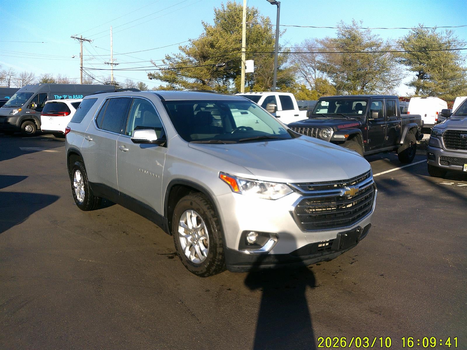 2020 Chevrolet Traverse AWD LT Cloth