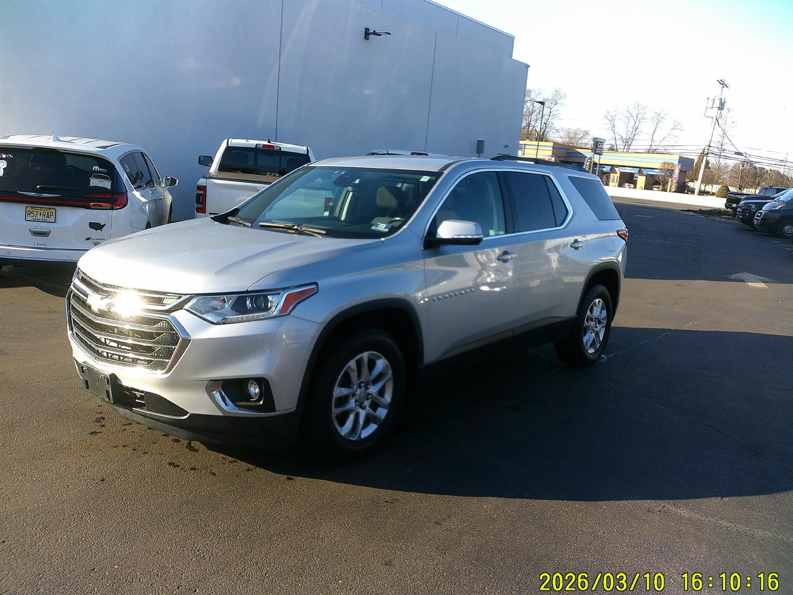 2020 Chevrolet Traverse AWD LT Cloth