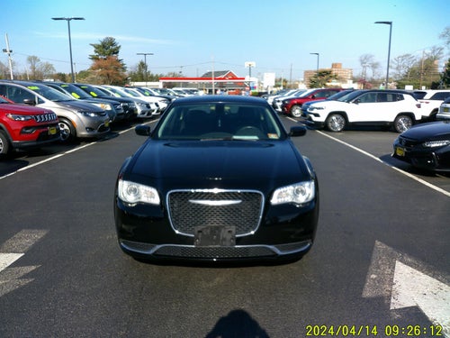 2015 Chrysler 300 Limited
