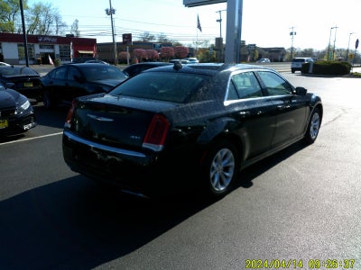 2015 Chrysler 300 Limited