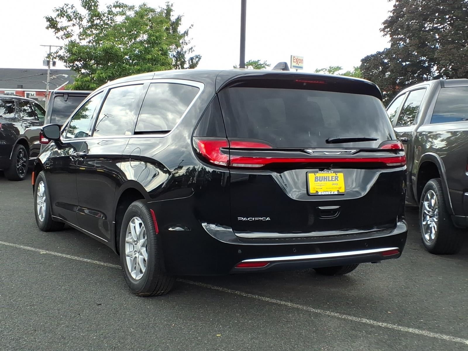 2027 Chrysler Pacifica PACIFICA SELECT