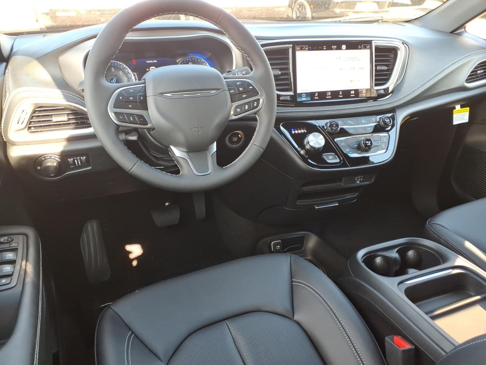 2027 Chrysler Pacifica PACIFICA SELECT