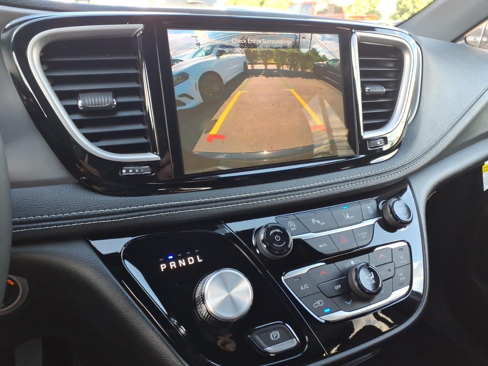 2027 Chrysler Pacifica PACIFICA SELECT