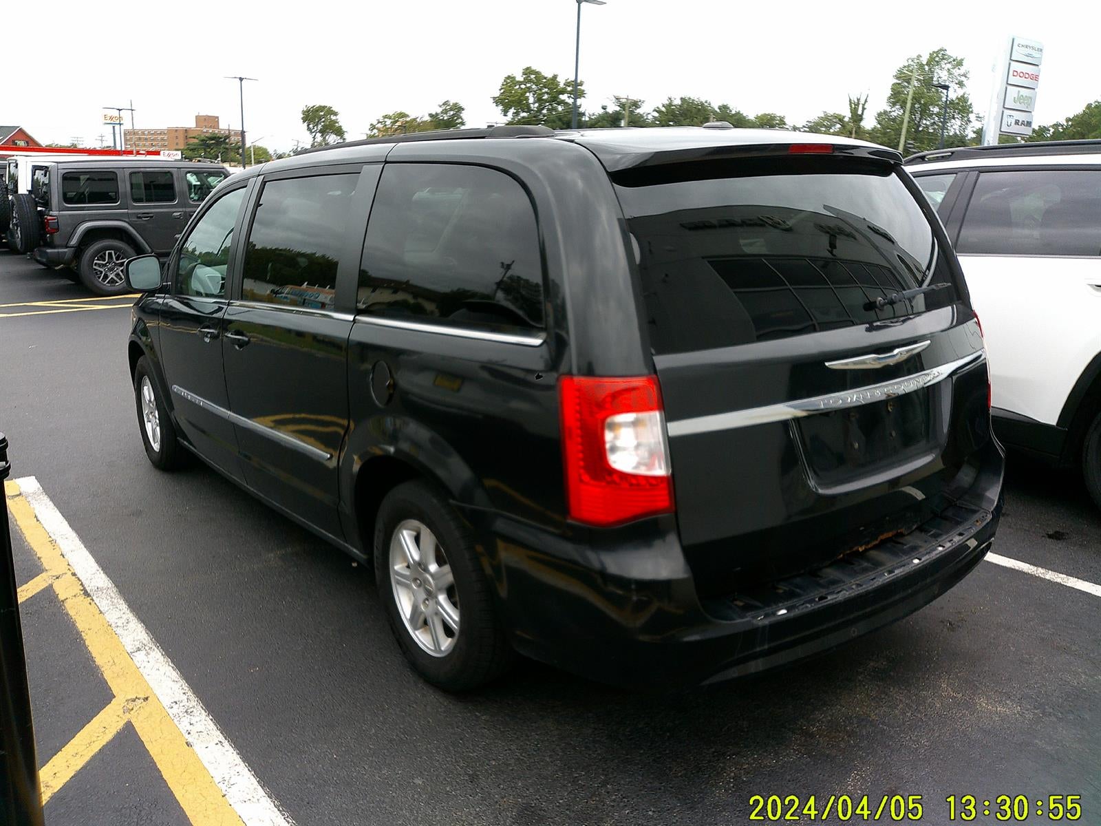 2012 Chrysler Town & Country Touring