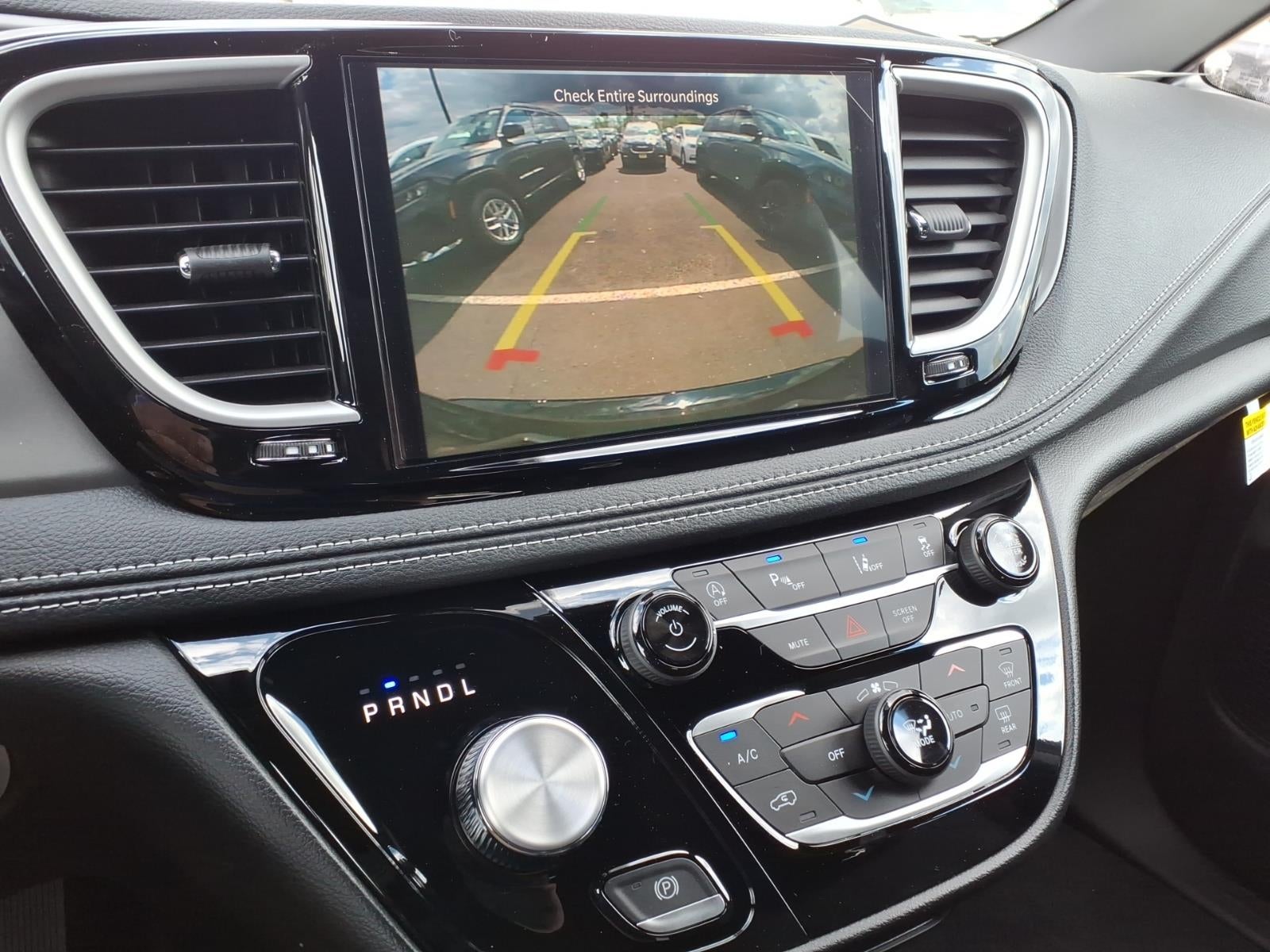 2027 Chrysler Pacifica PACIFICA SELECT