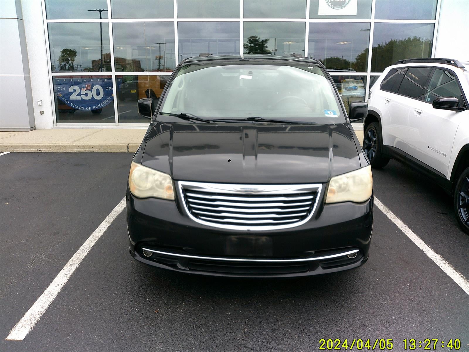 2012 Chrysler Town & Country Touring