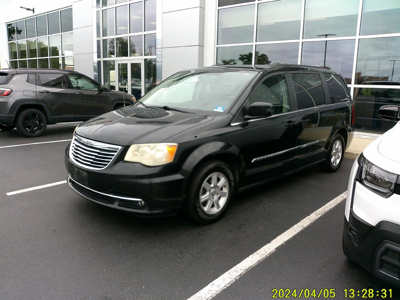 2012 Chrysler Town & Country Touring