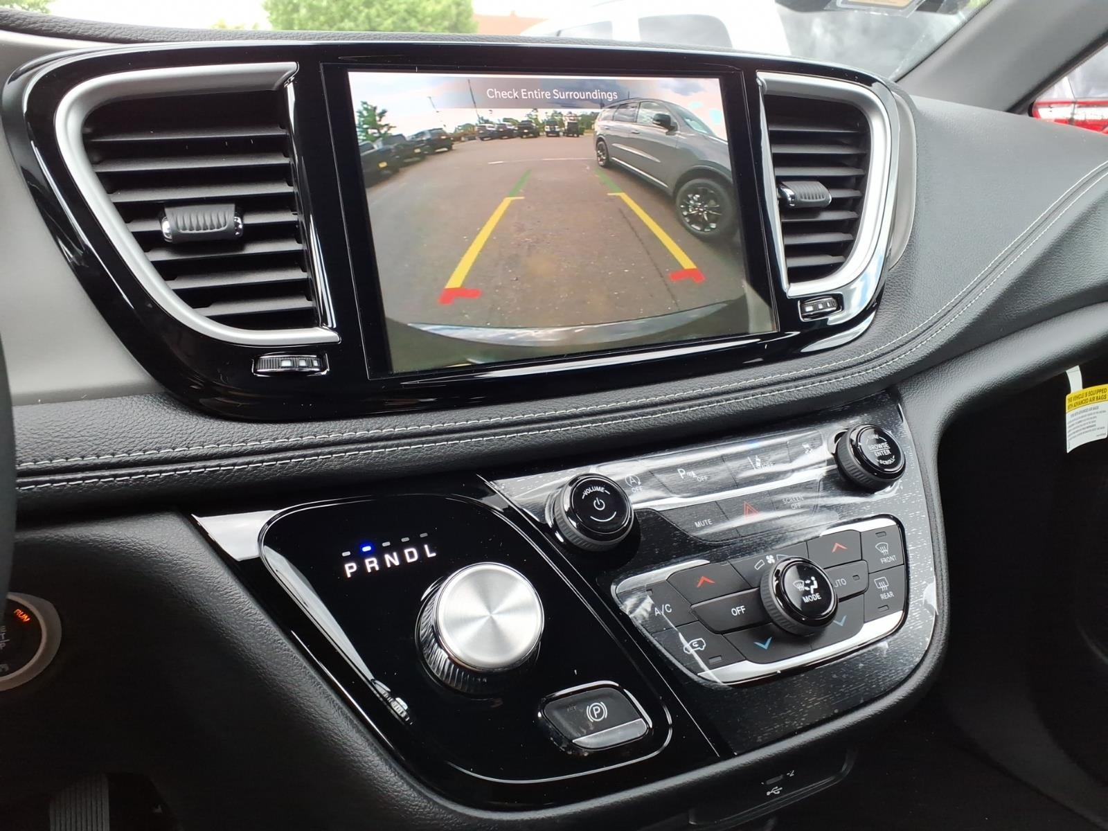2027 Chrysler Pacifica PACIFICA SELECT