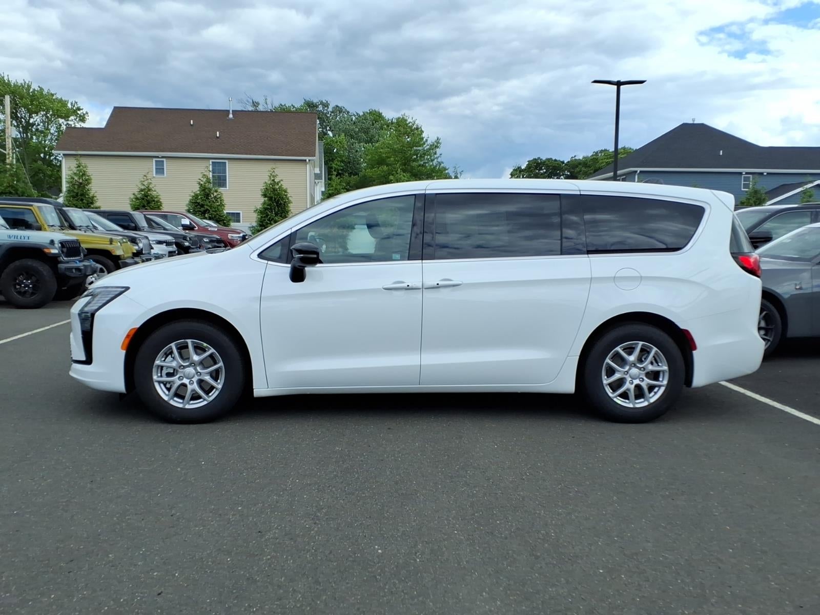 2027 Chrysler Pacifica PACIFICA SELECT