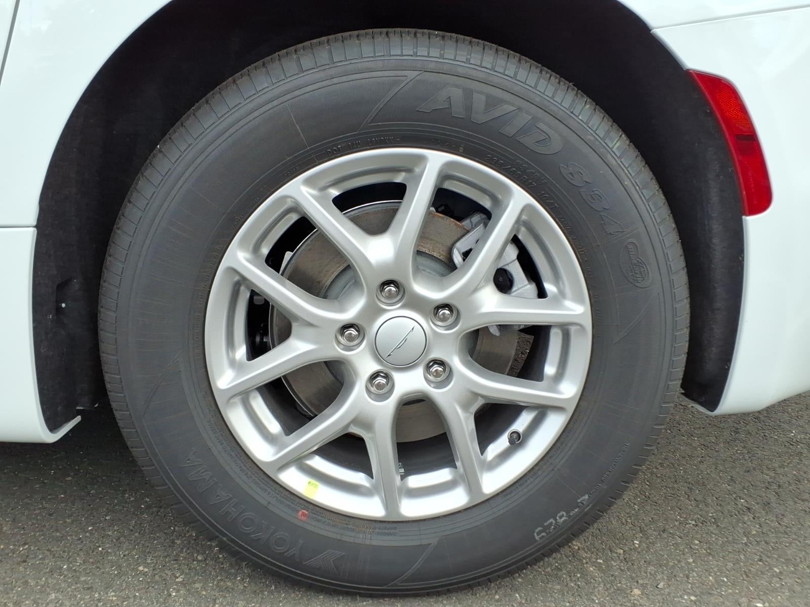 2027 Chrysler Pacifica PACIFICA SELECT