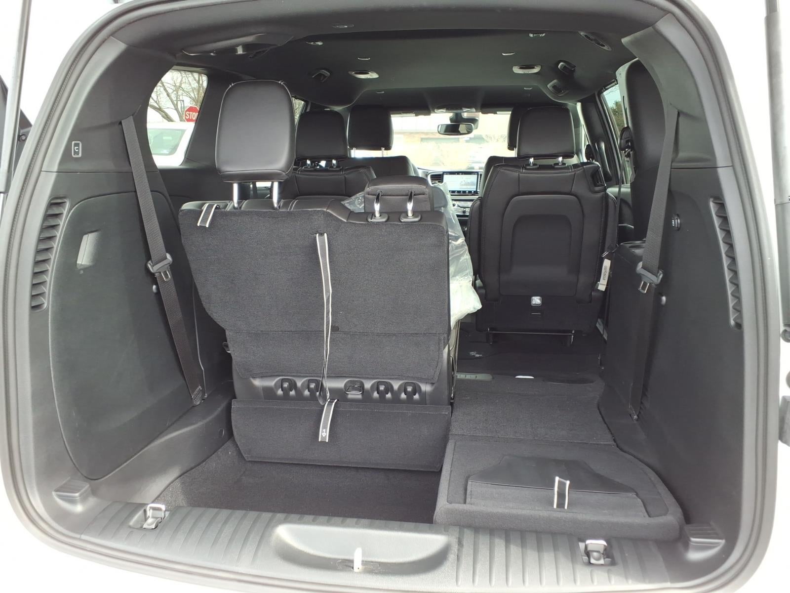 2026 Chrysler Pacifica PACIFICA SELECT