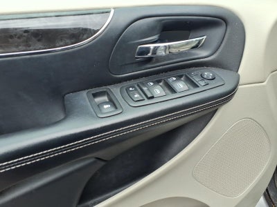 2012 Chrysler Town & Country Touring-L