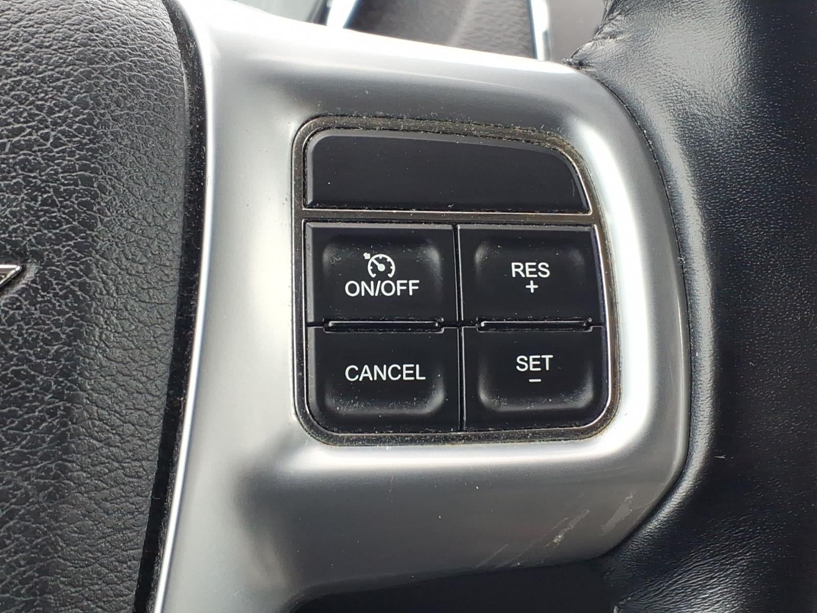 2012 Chrysler Town & Country Touring-L