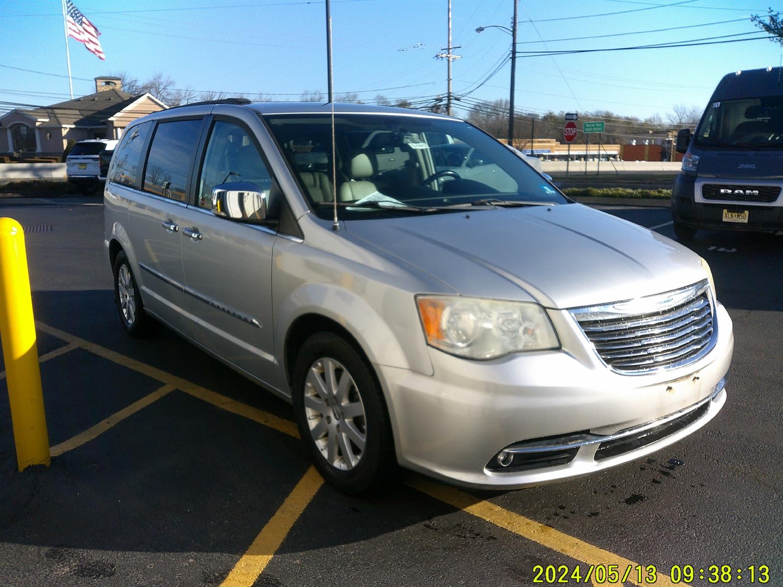 2012 Chrysler Town & Country Touring-L