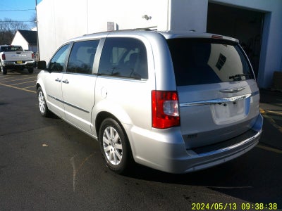 2012 Chrysler Town & Country Touring-L