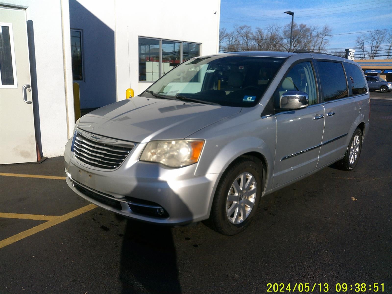 2012 Chrysler Town & Country Touring-L