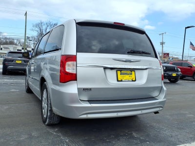 2012 Chrysler Town & Country Touring-L