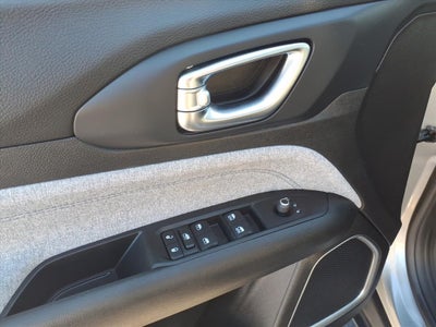 2022 Jeep Compass Latitude FWD