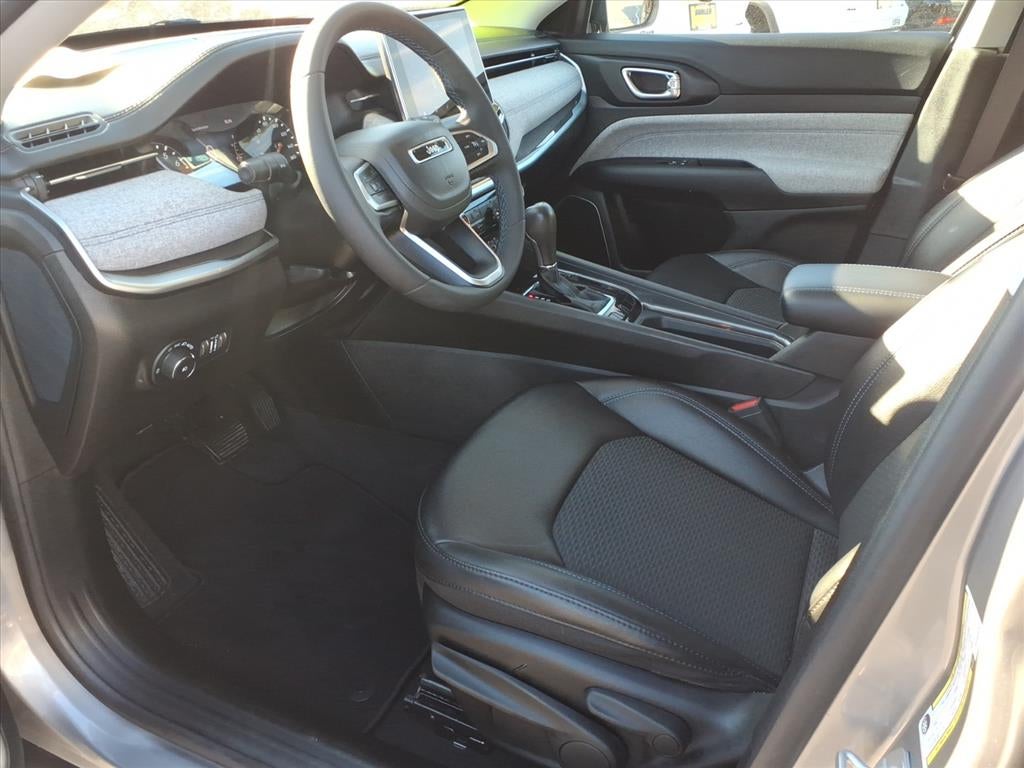 2022 Jeep Compass Latitude FWD