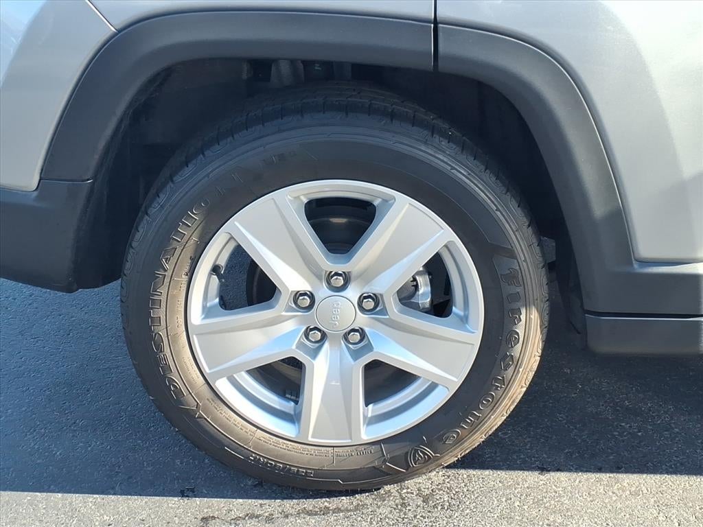 2022 Jeep Compass Latitude FWD