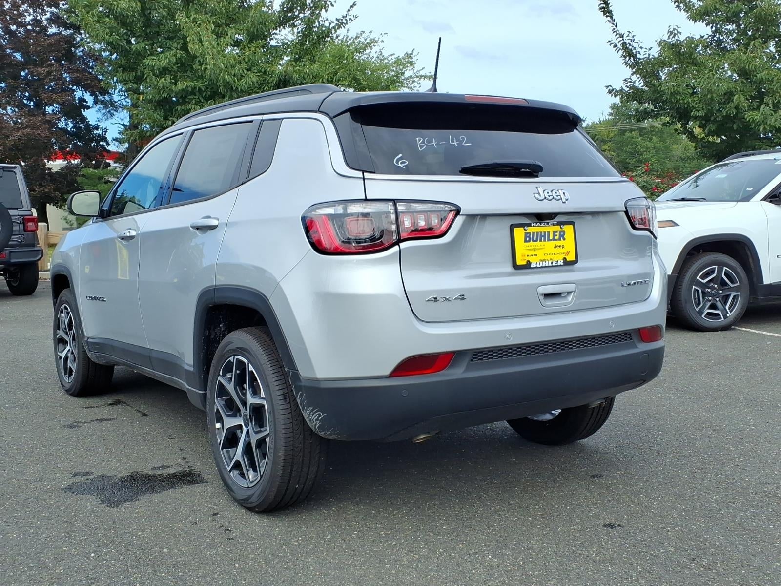 2026 Jeep Compass COMPASS LIMITED 4X4